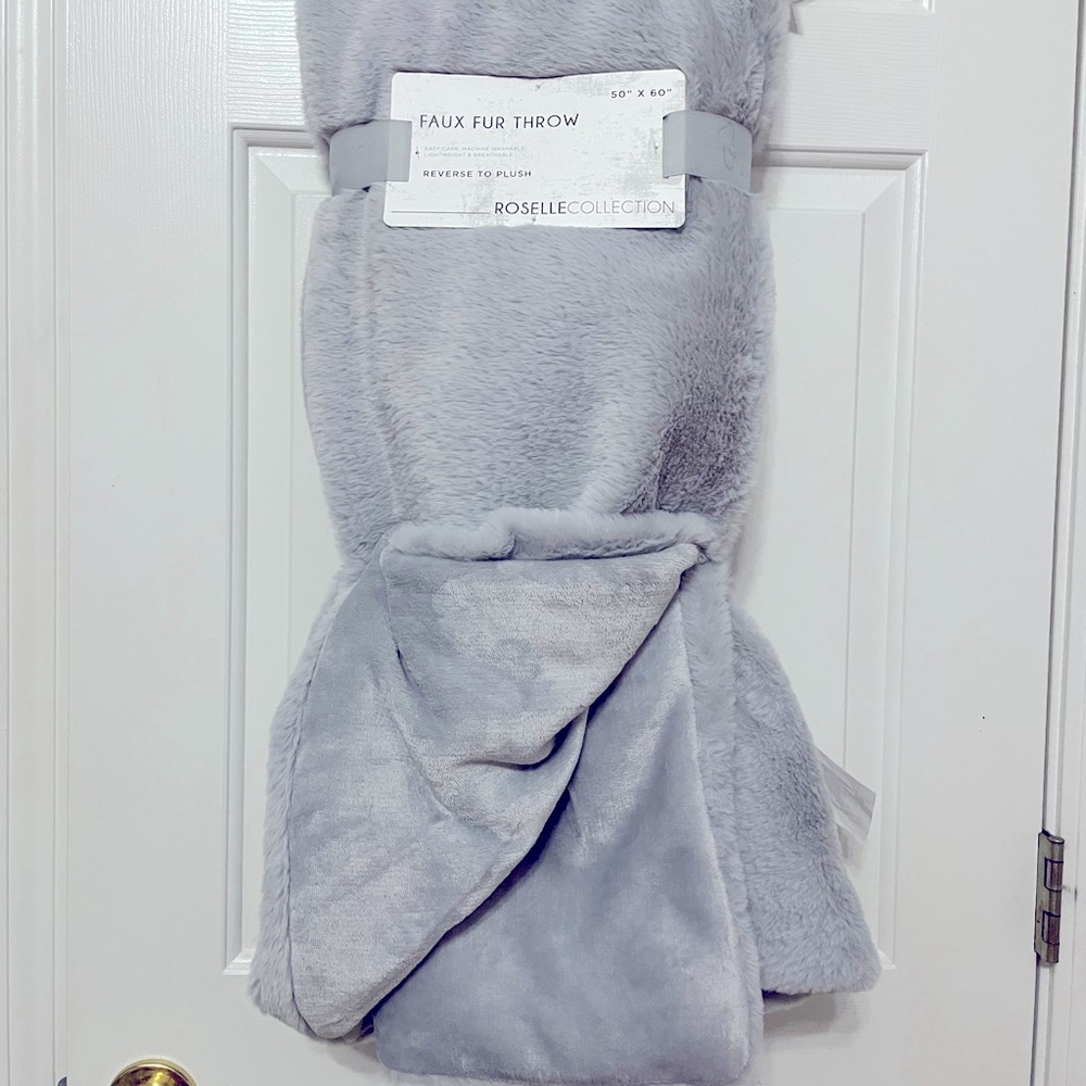 Silver Gray faux fur throw blanket